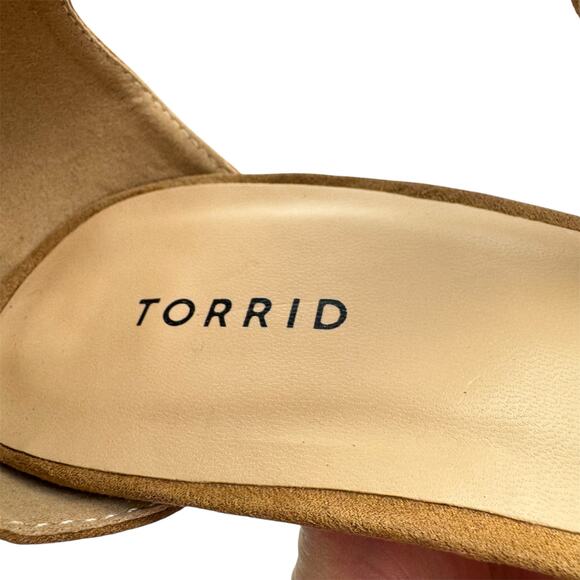 Torrid Faux Suede T-Strap Floral Cut Out Zip Stilleto Heel Sandals Sz 11 Boho - Picture 6 of 14